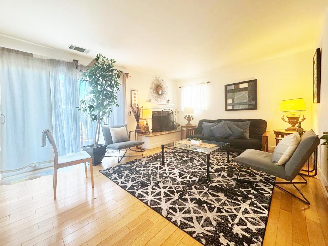 Charming 3br House - Hal-uc