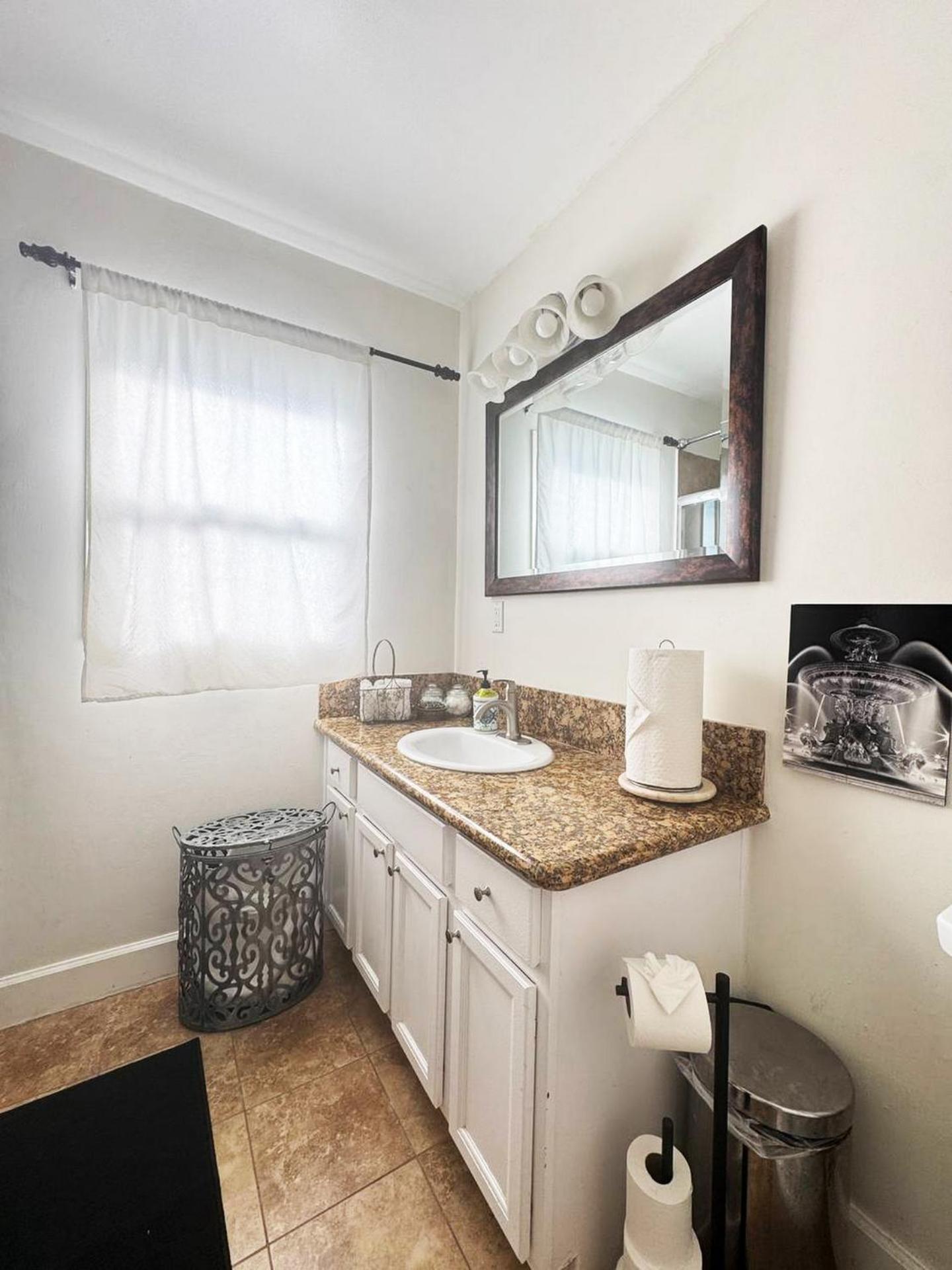 Holiday home Charming 3br House - Hal-uc